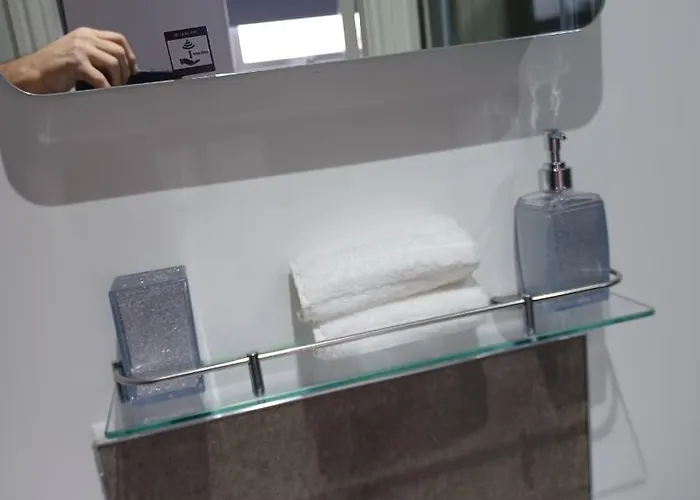 Premier House 招待所 惠特比